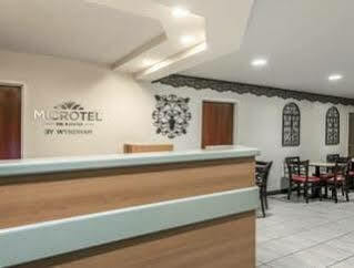 Microtel Inn & Suites By Wyndham Оберн Екстер'єр фото